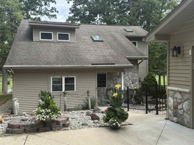 Lake Home Sale Pending in Beaverton, Michigan