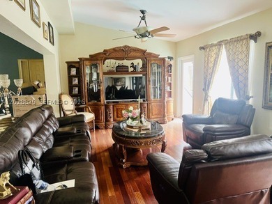 If you are looking for a spacious, comfortable, and welcoming - photo 35