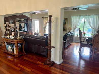 If you are looking for a spacious, comfortable, and welcoming - photo 36