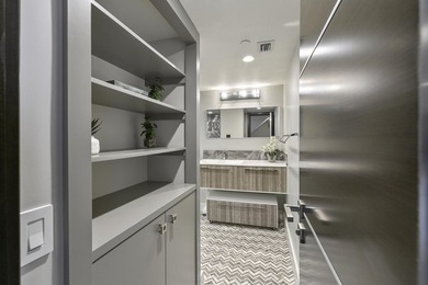 Recently renovated, fully furnished and turnkey 3 bedroom, 2 1/2 - photo 36