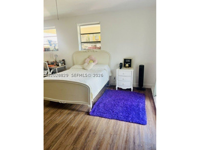 If you are looking for a spacious, comfortable, and welcoming - photo 45