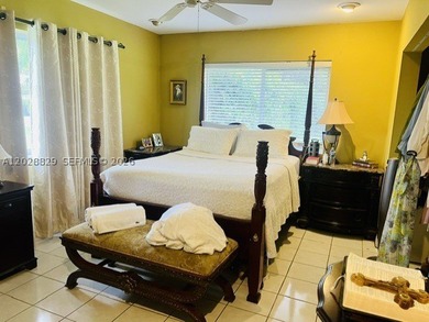 If you are looking for a spacious, comfortable, and welcoming - photo 47