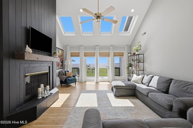 Waterfront living, unforgettable sunsets, and the updates you've - photo 6