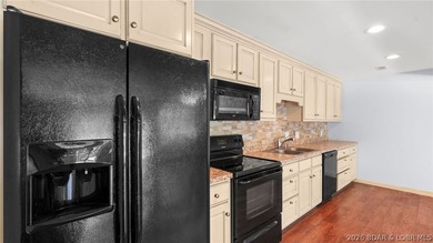 Located at the 3MM of the Big Niangua, this 3-bedroom, 2.5-bath - photo 7