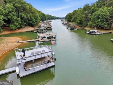 LAKE LANIER LIVING AT ITS FINEST! This beautifully renovated - photo 3