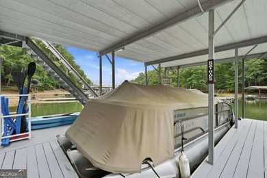LAKE LANIER LIVING AT ITS FINEST! This beautifully renovated - photo 6