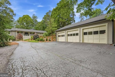 LAKE LANIER LIVING AT ITS FINEST! This beautifully renovated - photo 10