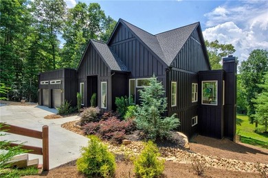 100+ FEET OF CHATTAHOOCHEE RIVER FRONTAGE AND A MODERN HOME TO - photo 1