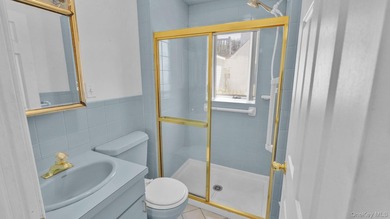 Check out this lovely 4 bedroom, 2 full bathroom home in Shirley - photo 13