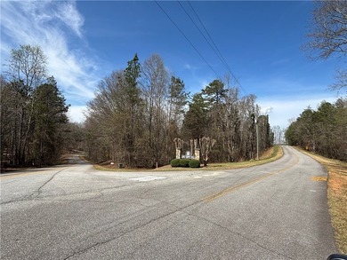 Looking for acreage? This 3.5 acre wooded tract is ideally - photo 13