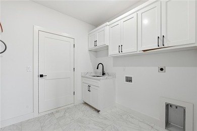 Bright, modern 2,215 sq ft home on Waterside Lane with seasonal - photo 26