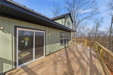 Bright, modern 2,215 sq ft home on Waterside Lane with seasonal - photo 37