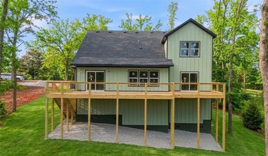 Bright, modern 2,215 sq ft home on Waterside Lane with seasonal - photo 45