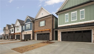 Lake Townhome/Townhouse For Sale in Flowery Branch, Georgia