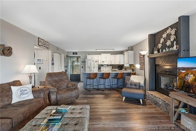 Lake life is easy at Southwood Shores! This 2 bedroom, 2 - photo 2