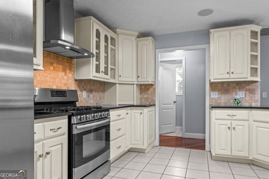 Welcome to Copper Creek, where spacious living and thoughtful - photo 10