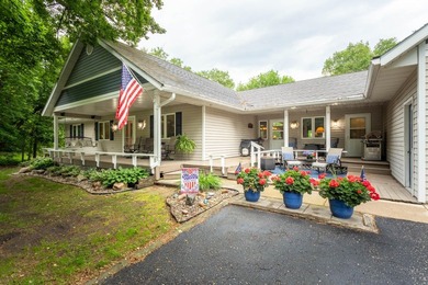 Welcome to your dream Lake Ida home, where breathtaking views - photo 5