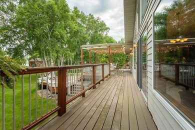 Welcome to your dream Lake Ida home, where breathtaking views - photo 8