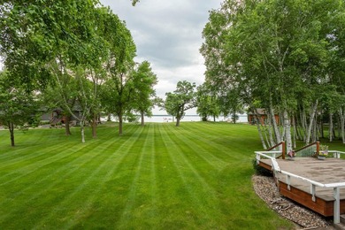 Welcome to your dream Lake Ida home, where breathtaking views - photo 9