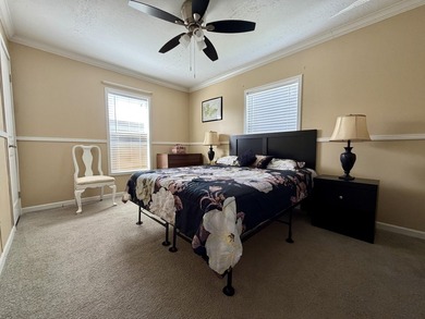 Beautiful 3-bedroom, 2-bath home sits in the popular 55+ - photo 12