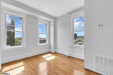 Beautifully updated condo just steps from the boardwalk and - photo 11
