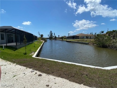 GULF ACCESS FOR BOAT, WITH A SEAWALL!!! Expansive Southern - photo 3