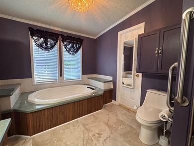 WELCOME HOME! This well-kept 3 bed 2 bath home is move in ready! - photo 30