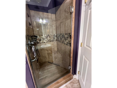 WELCOME HOME! This well-kept 3 bed 2 bath home is move in ready! - photo 33