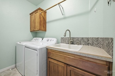 ***This property stands out with rare RV parking COMPLETE WITH - photo 33