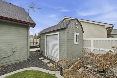 ***This property stands out with rare RV parking COMPLETE WITH - photo 37