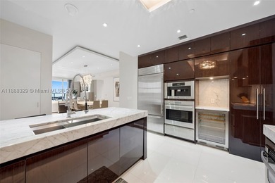 Rarely available oceanfront residence at the most sought-after - photo 8