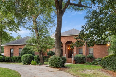 (private lake, pond, coastal) Home For Sale in Niceville Florida