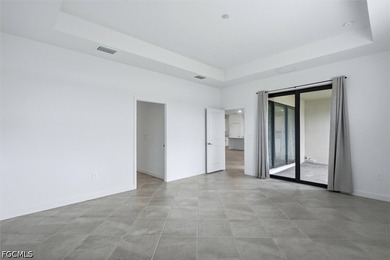 Welcome to Timber Creek! This beautifully maintained 3-bedroom - photo 14