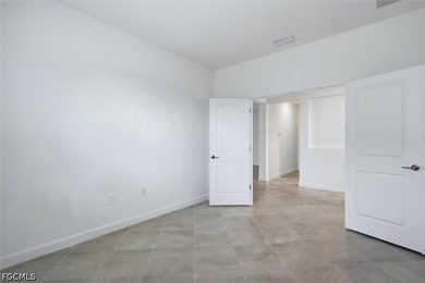 Welcome to Timber Creek! This beautifully maintained 3-bedroom - photo 23