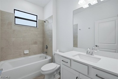 Welcome to Timber Creek! This beautifully maintained 3-bedroom - photo 24