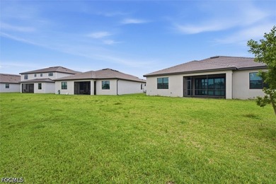 Welcome to Timber Creek! This beautifully maintained 3-bedroom - photo 31