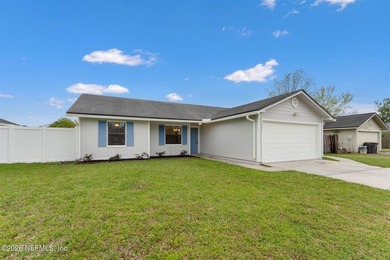 Welcome Home to Cinnamon Lakes! This 3 bedroom, 2 bath gem is - photo 2