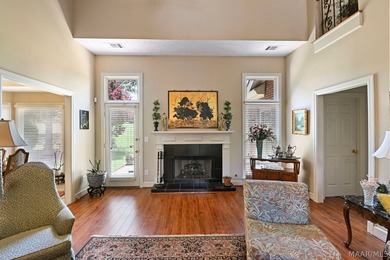 TOWNE LAKE GOLF COURSE BEAUTY! Don't miss this beautifully - photo 10