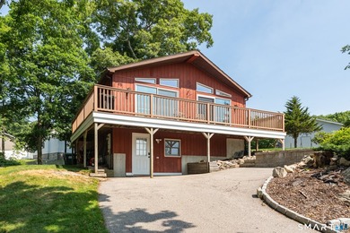 Welcome home to this bright and inviting 3-bedroom, 2-full-bath - photo 6
