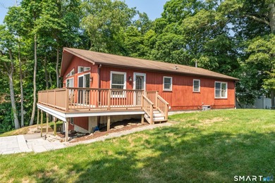 Welcome home to this bright and inviting 3-bedroom, 2-full-bath - photo 7