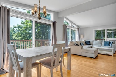 Welcome home to this bright and inviting 3-bedroom, 2-full-bath - photo 10