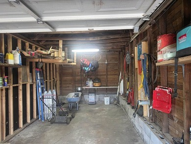 About an hour straight East of Wichita is this retreat! Cabin - photo 15