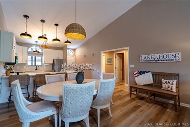 This top-floor Lazy Days condo shows like brand new and is being - photo 3