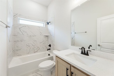 NEW! NEVER LIVED IN. Meet the Jasmine by Bloomfield Homes in - photo 8