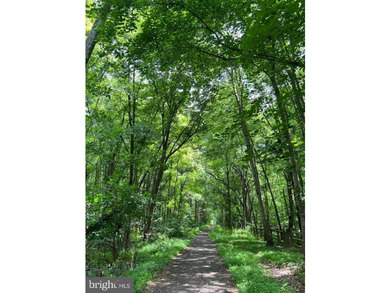 Welcome to 46572 Broadspear Ter, a beautifully maintained 3 - photo 30