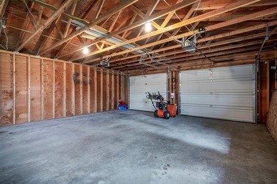 Horse & livestock ready on 8.51 acres! This charming 2-story log - photo 31