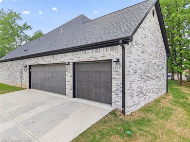 Quality New Construction Home by Robberson Custom Homes! - photo 7