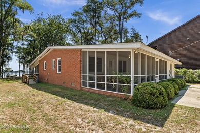 An incredible opportunity to own a lake front home at White Lake - photo 10