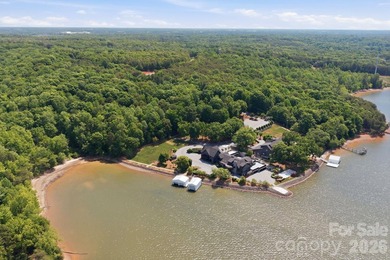 Welcome to a landmark Lake Wylie waterfront estate offering an - photo 2