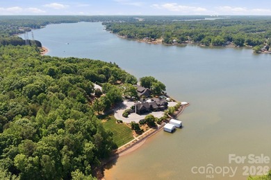 Welcome to a landmark Lake Wylie waterfront estate offering an - photo 6